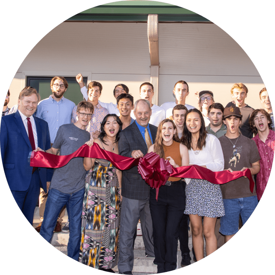 工程 department cutting ribbon for new building